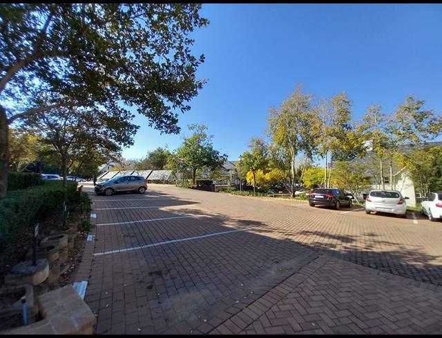 690M² OFFICE TO LET IN BRYANSTON